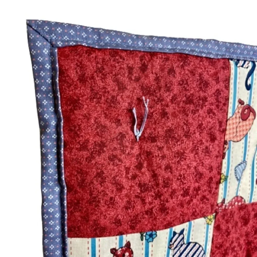 Handmade NWT cat themed baby or lap quilt 43” X 38”